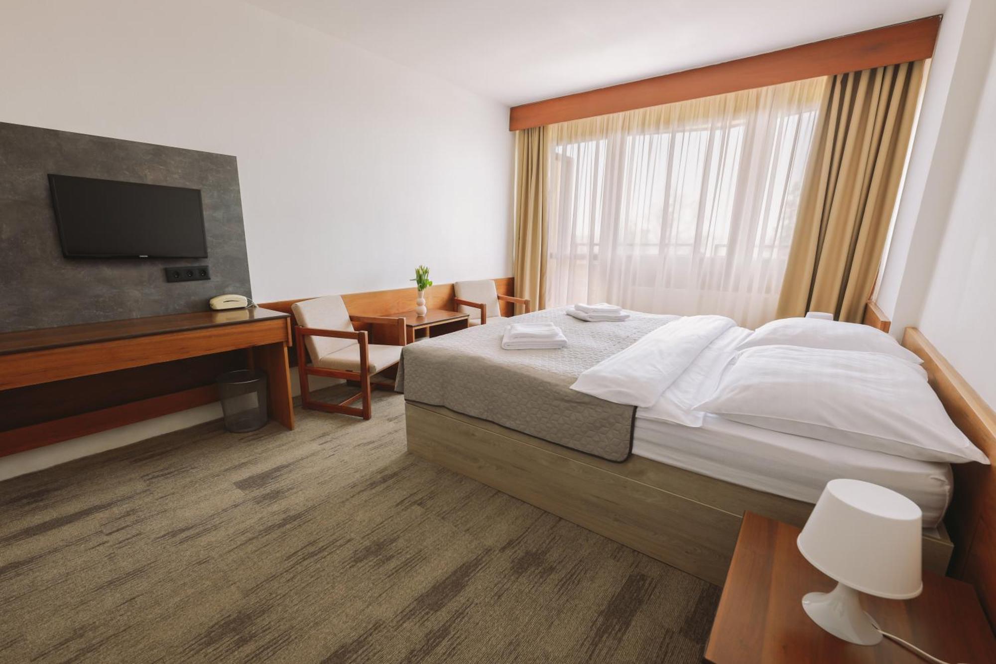 Atlas Hotel Tatry Tatranske Matliare Exterior foto